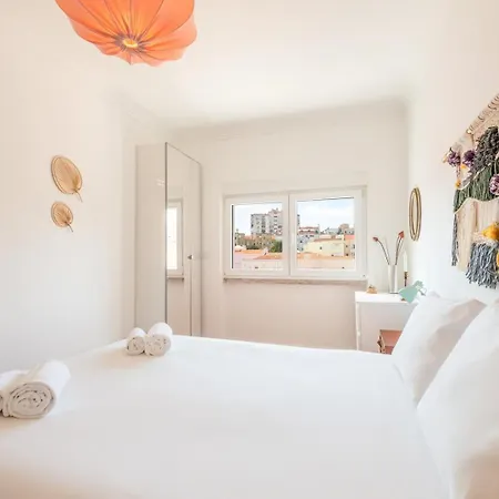 Daire Guestready - Spacious Flat In The Heart Of